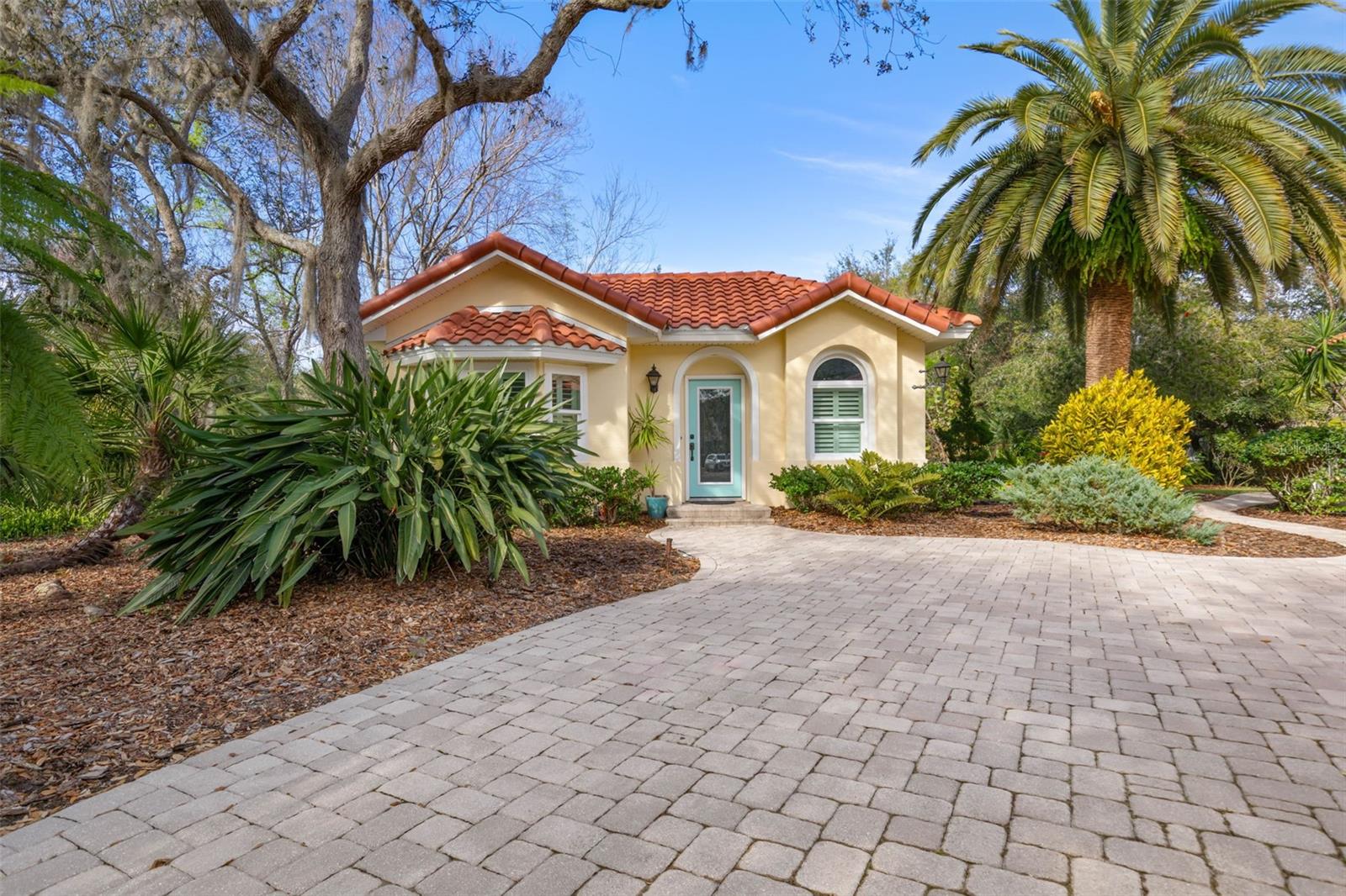 8 Roma Court, FL