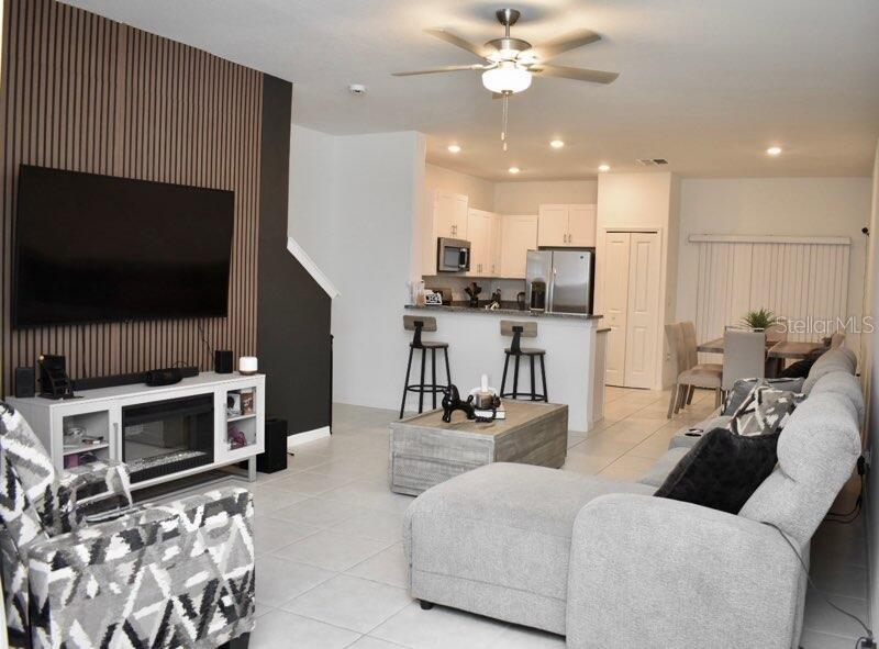 8294 Corner Pine Way, FL
