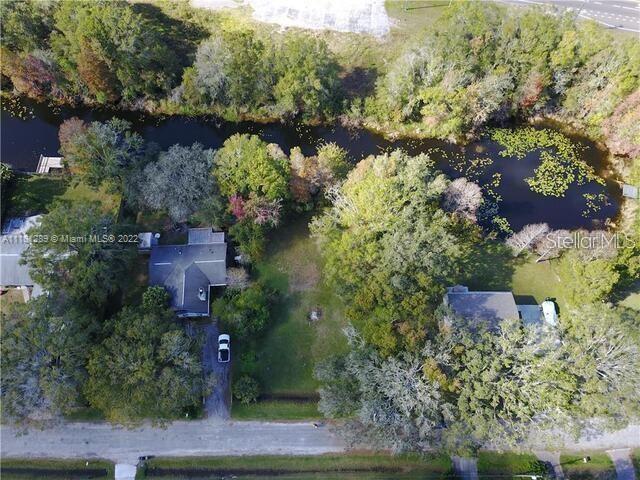 11123 Lake Shore Drive, FL