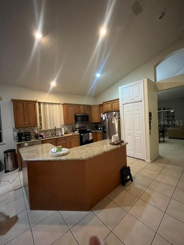 2238 Windcrest Lake Circle, FL