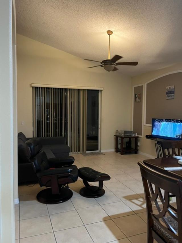 2238 Windcrest Lake Circle, FL