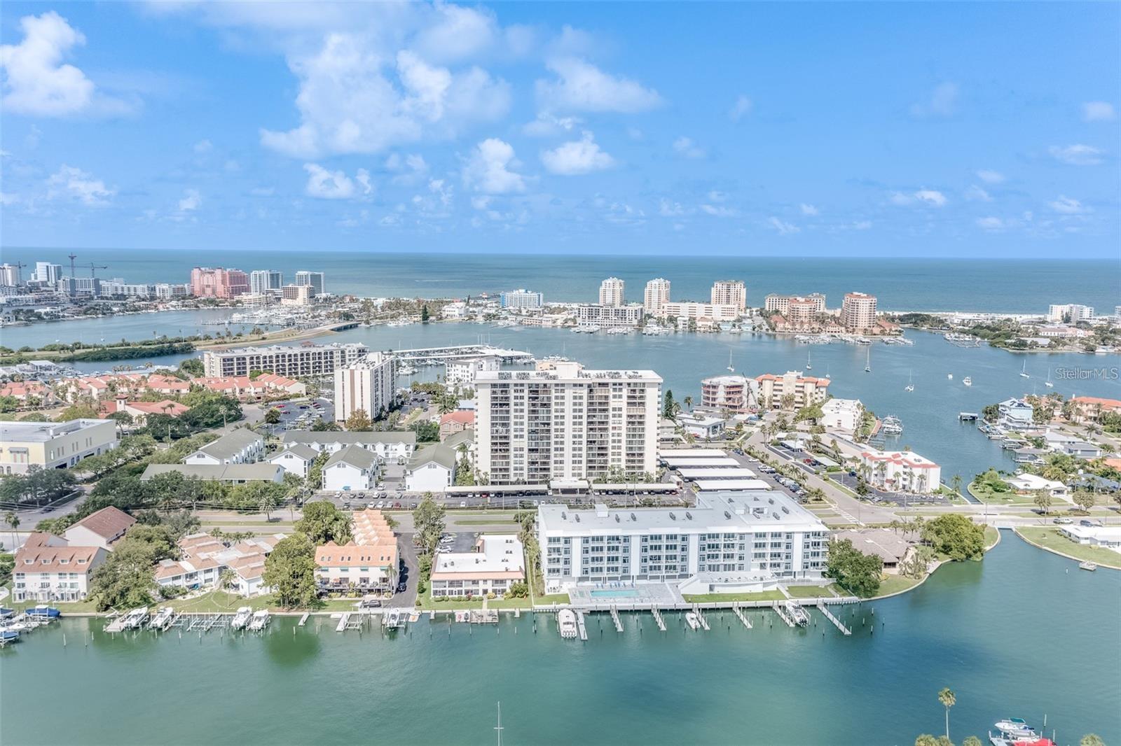 400 Island Way #908, FL