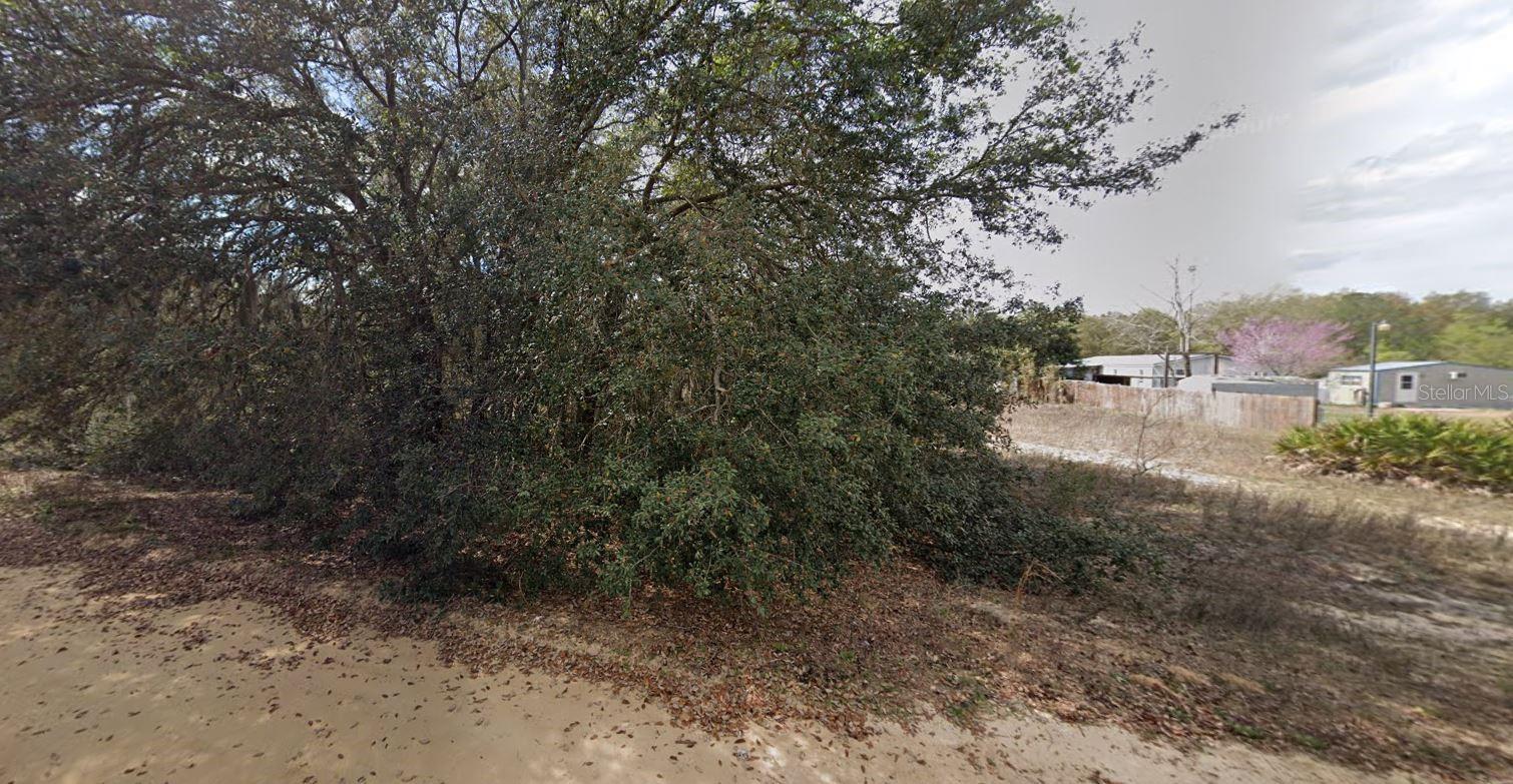 821 Kitty Avenue, FL