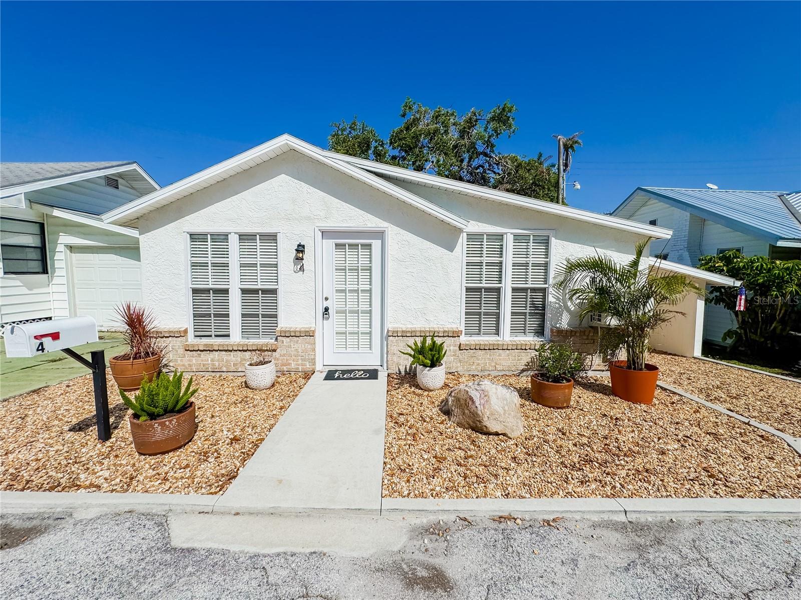 4 Braden Castle Dr, FL
