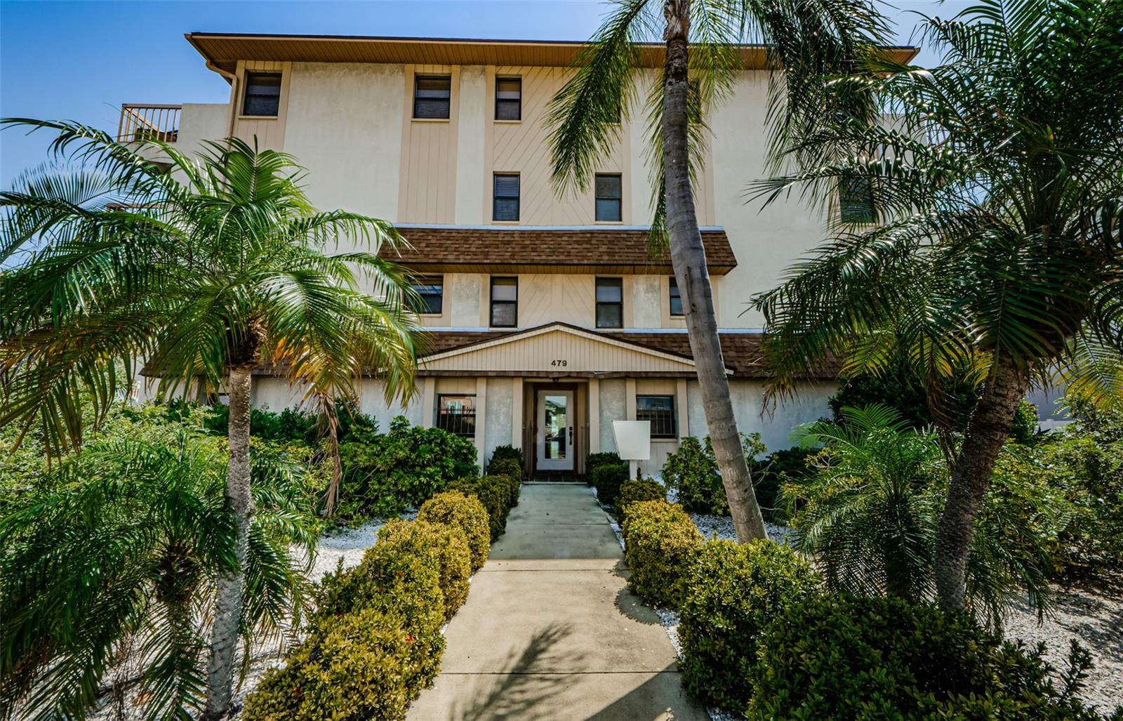 479 E Shore Dr, FL