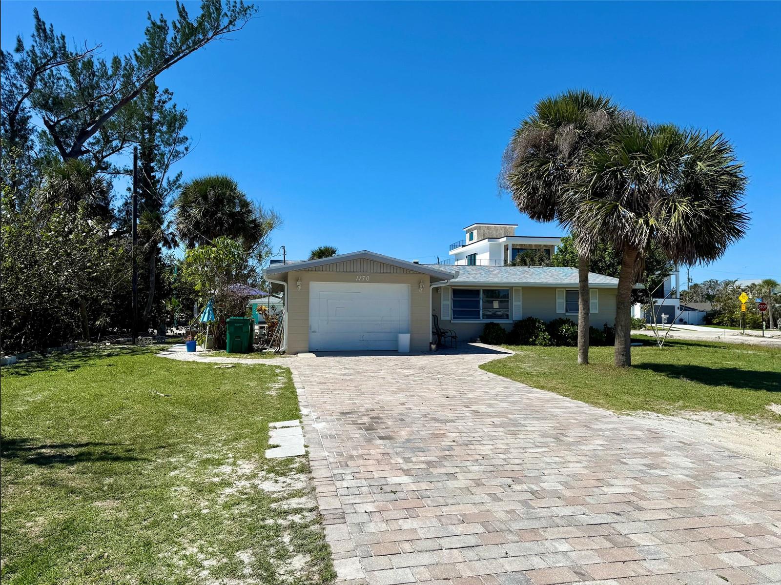 1170 Little Ct, FL