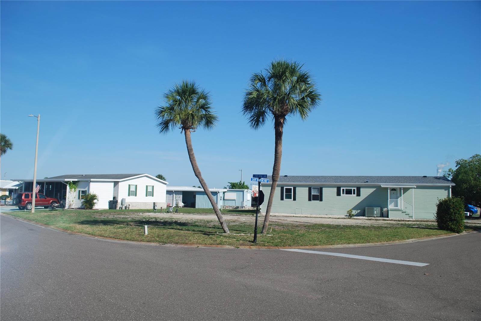102 Saint Martins Way, FL