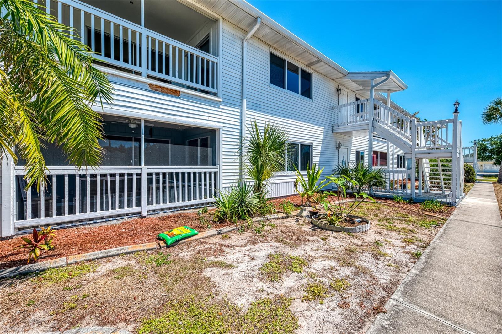 200 Rotonda Boulevard, FL