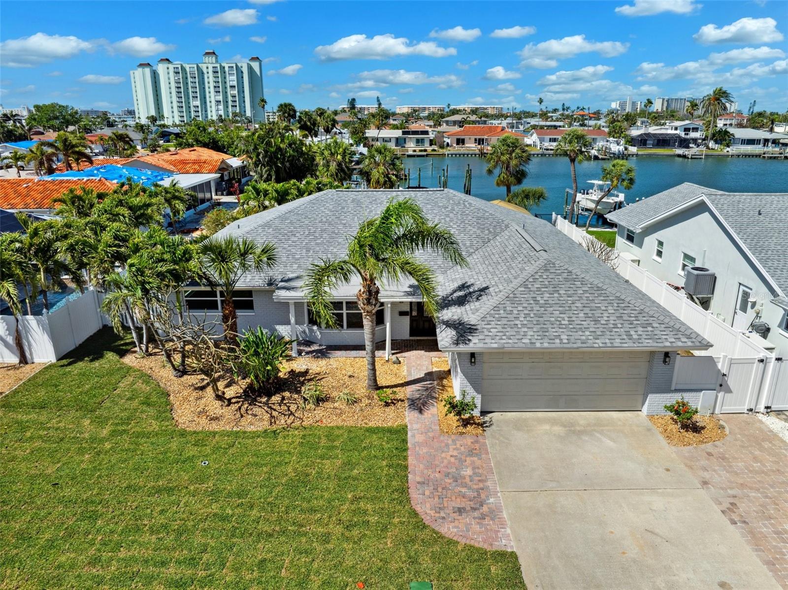 6410 3rd Palm Point, FL