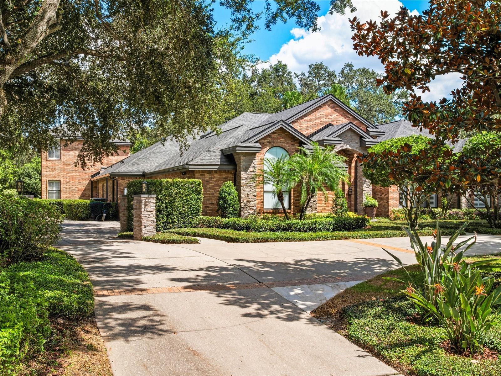 16211 Villarreal De Avila, FL