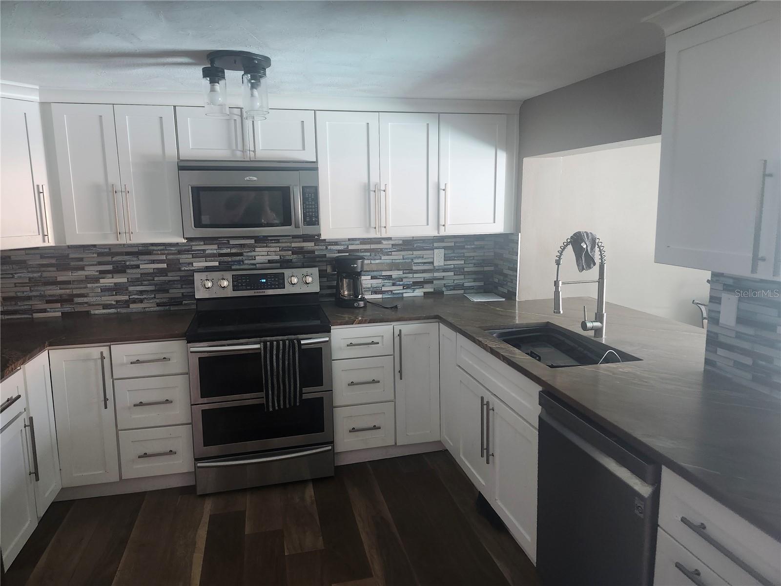 8501 Hunting Saddle Drive, FL