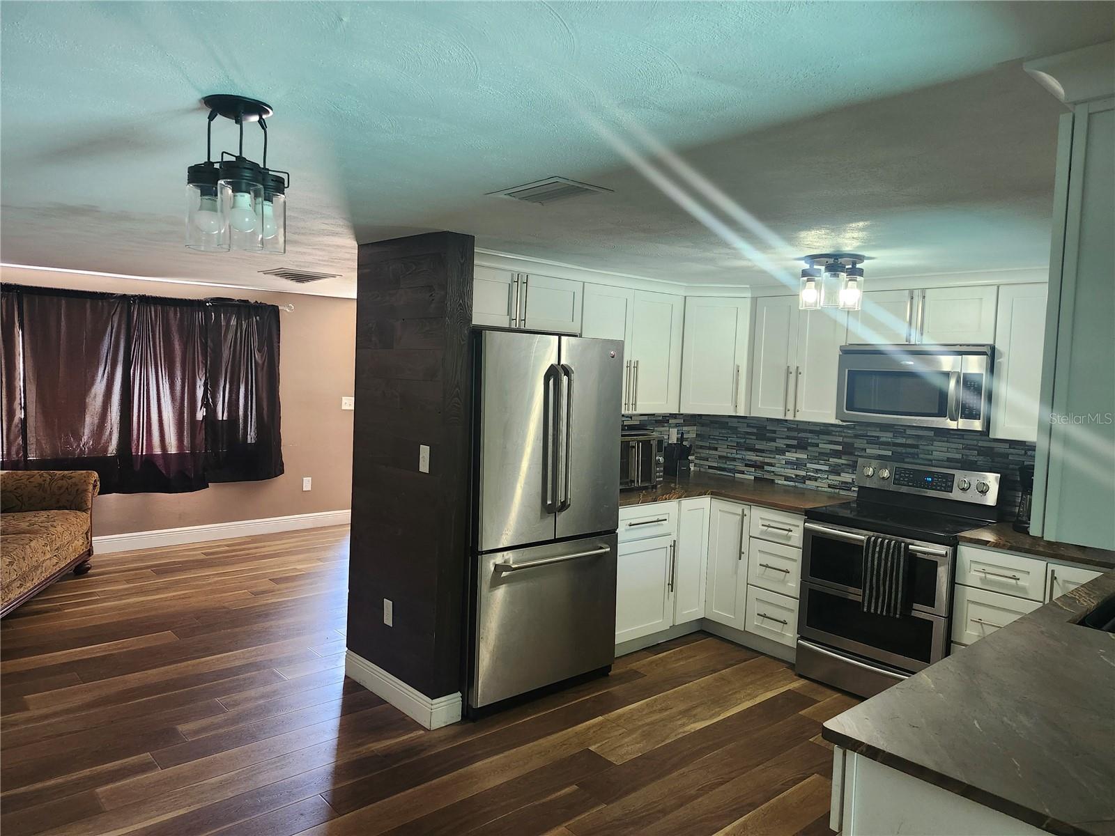 8501 Hunting Saddle Drive, FL