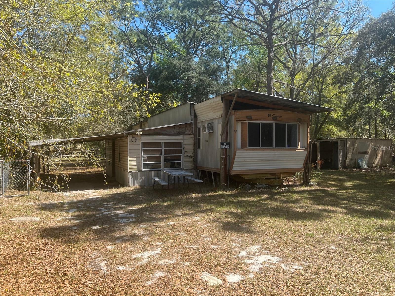 11372 E Highway 25, FL