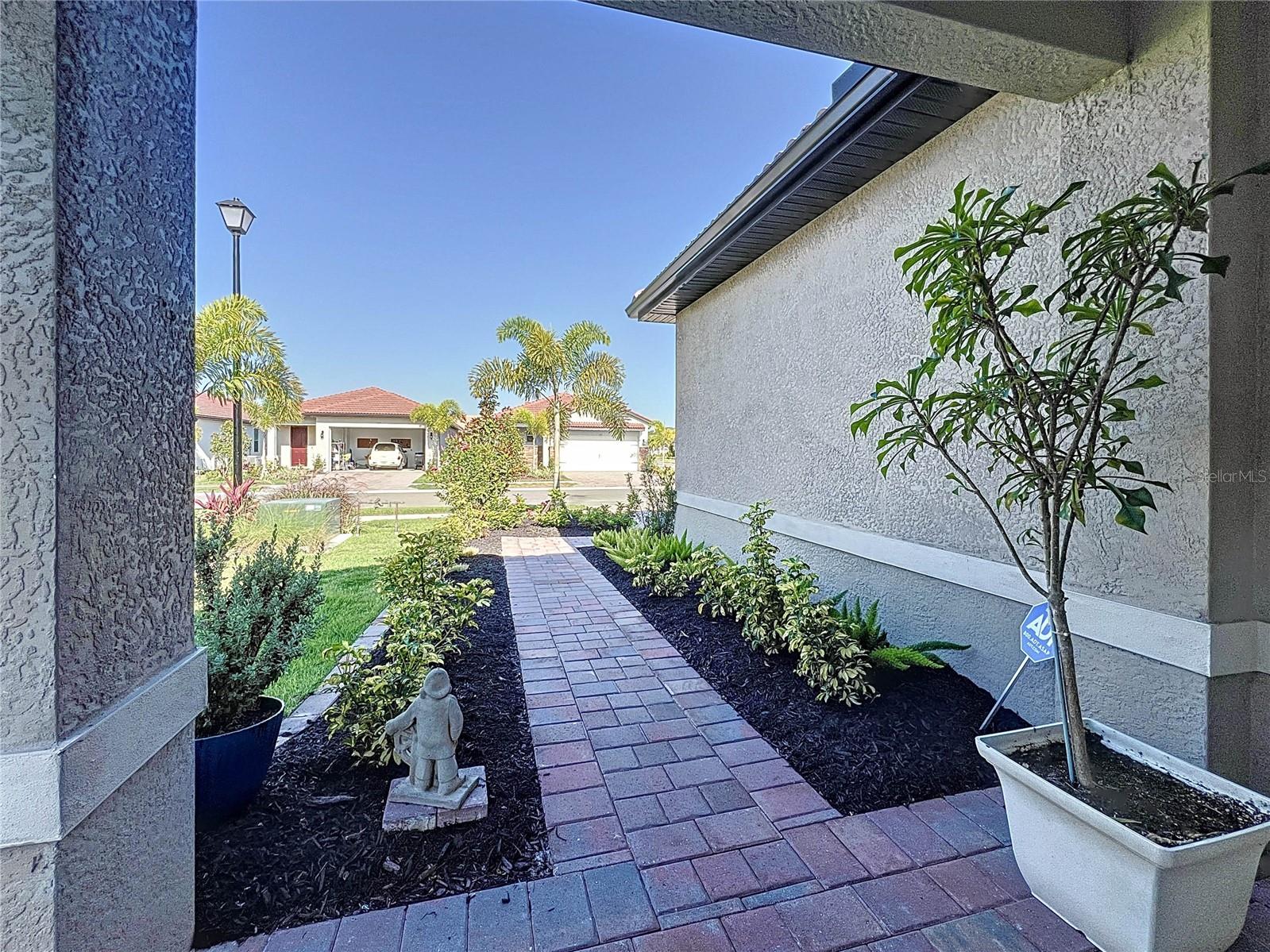 120 Moscata Way, FL