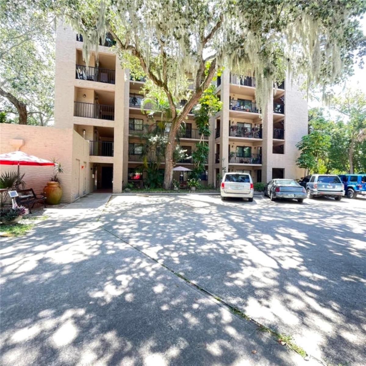 1540 Riverside Dr #14, FL