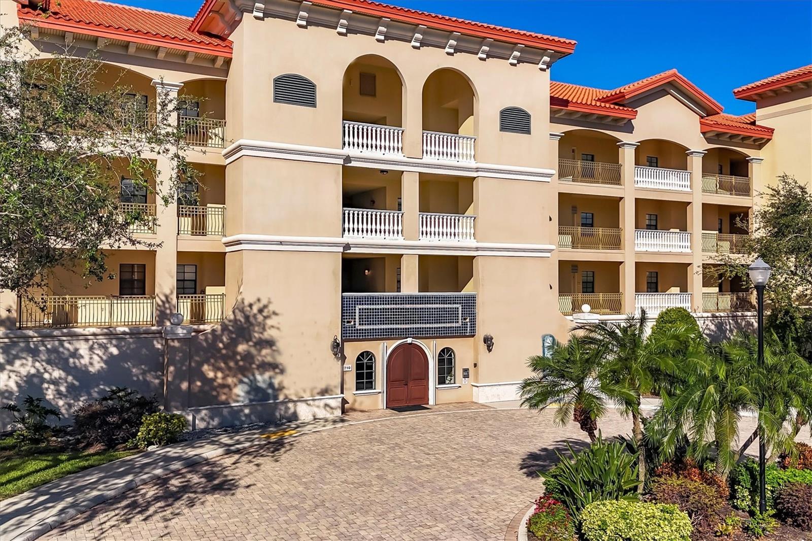 7710 Lake Vista Ct #205, FL