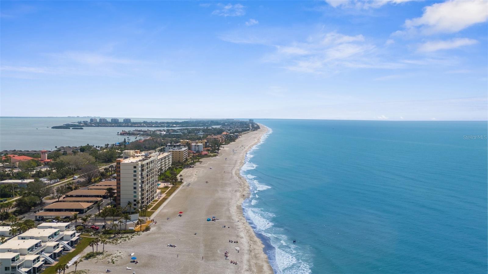600 Sutton Place, FL