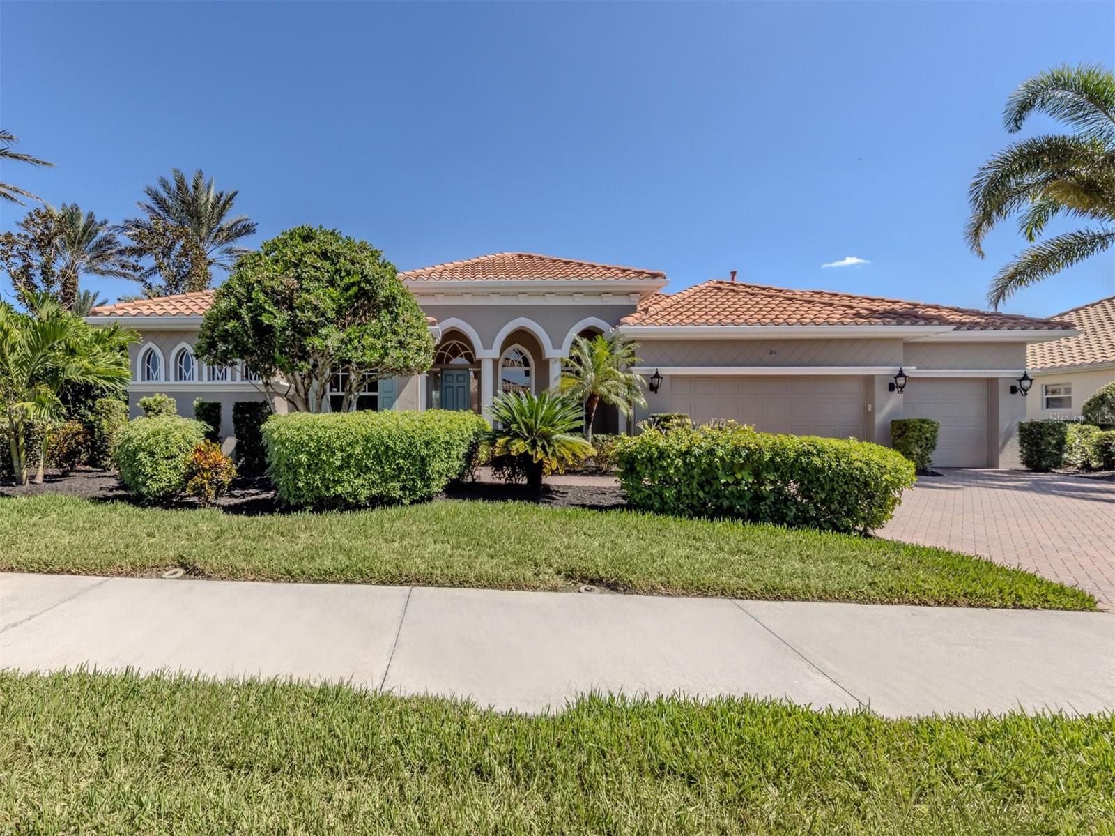 101 Portofino Dr, FL