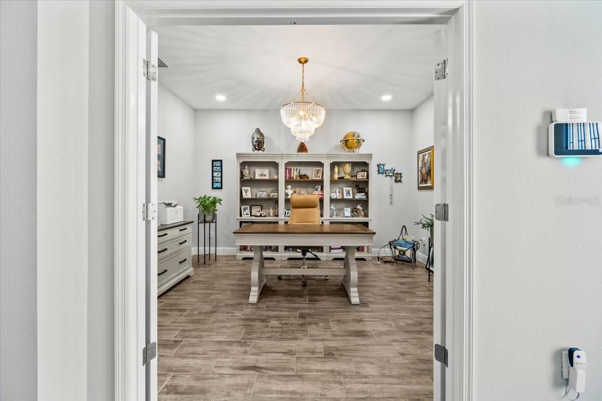 5809 Alabaster Stone Lane, FL