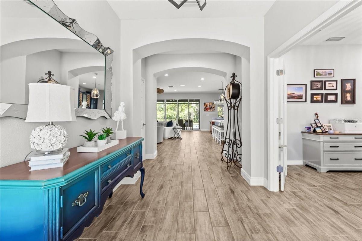 5809 Alabaster Stone Lane, FL