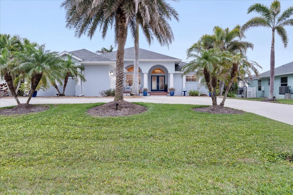 1091 Rotonda Cir, FL