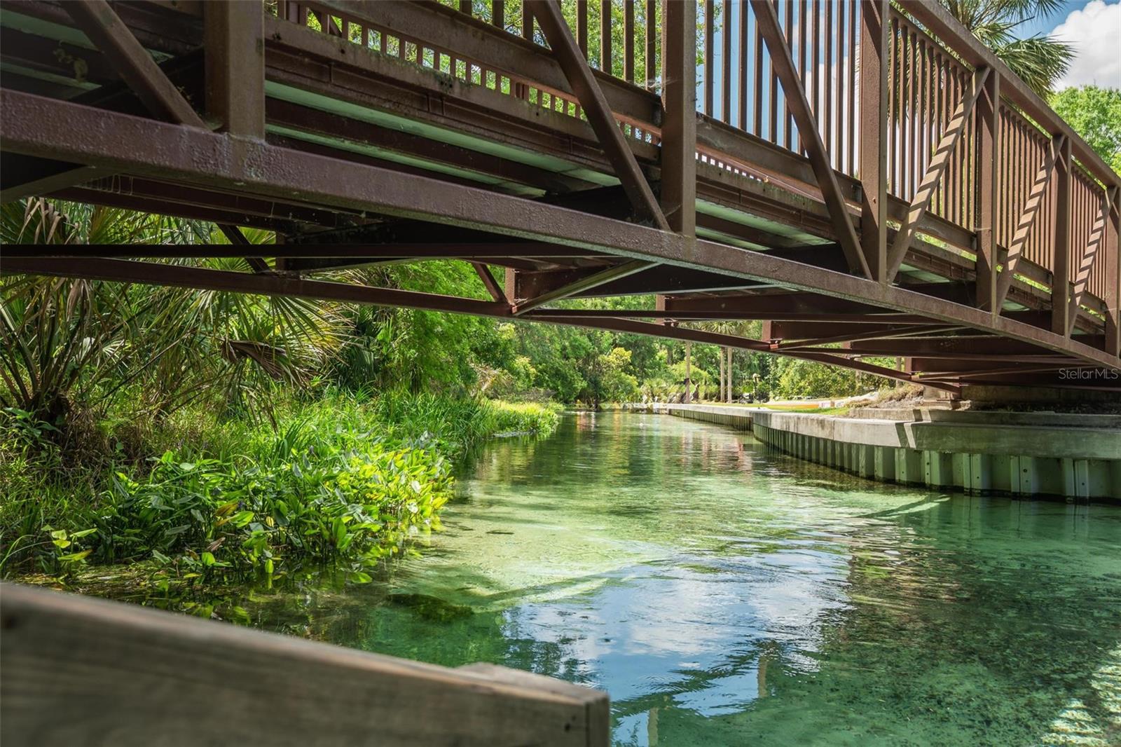 Kelly Park Road, FL