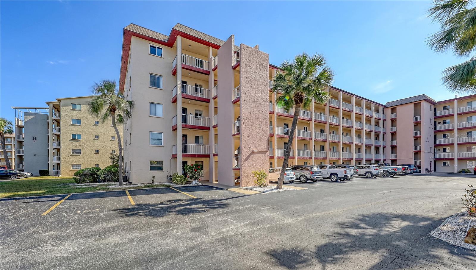 3845 Lake Bayshore Drive, FL