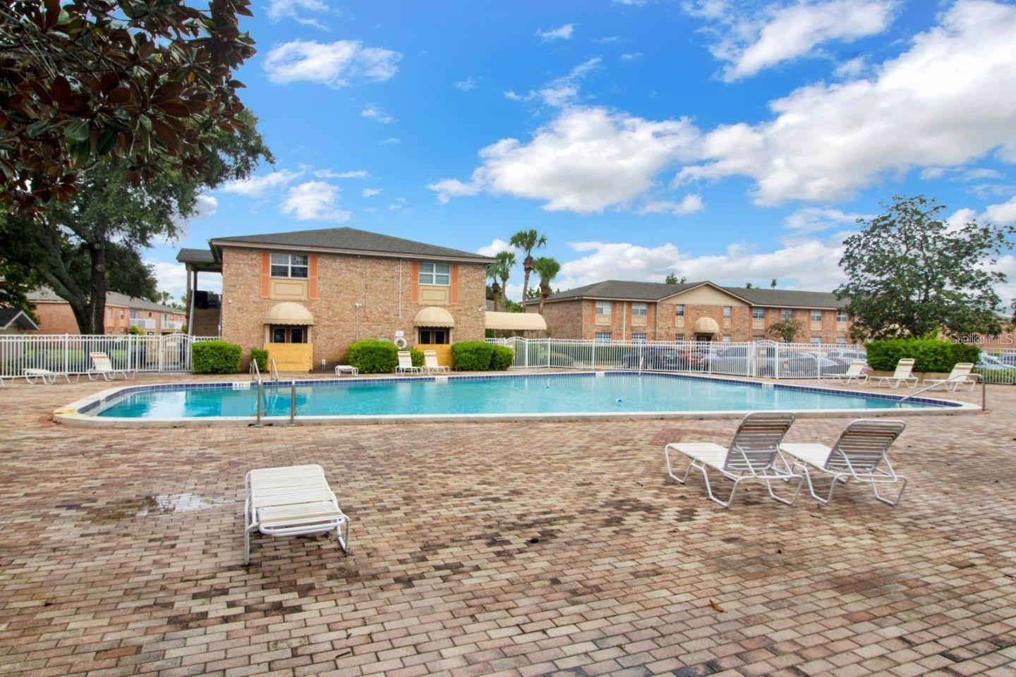 480 Banyon Tree Circle, FL