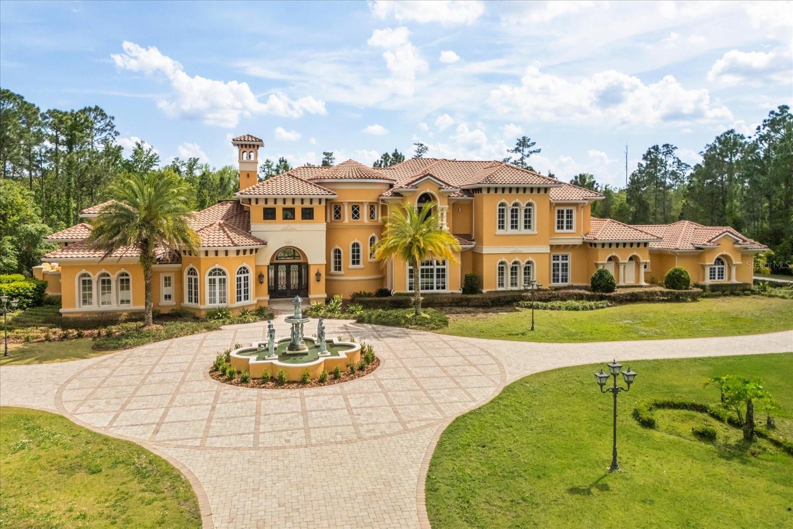 8590 Apache Trl, FL