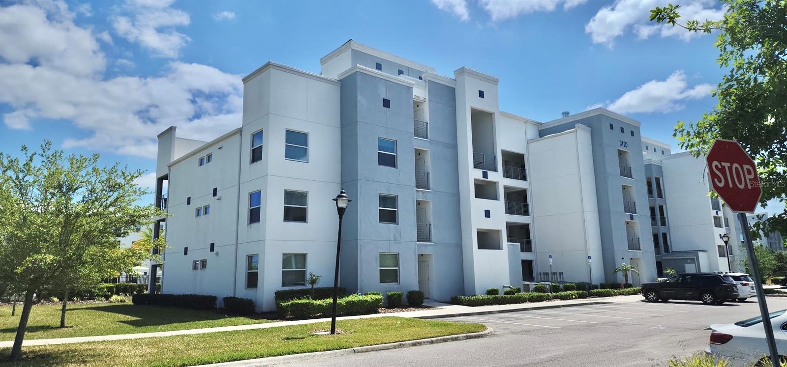 3120 Paradox Cir #101, FL