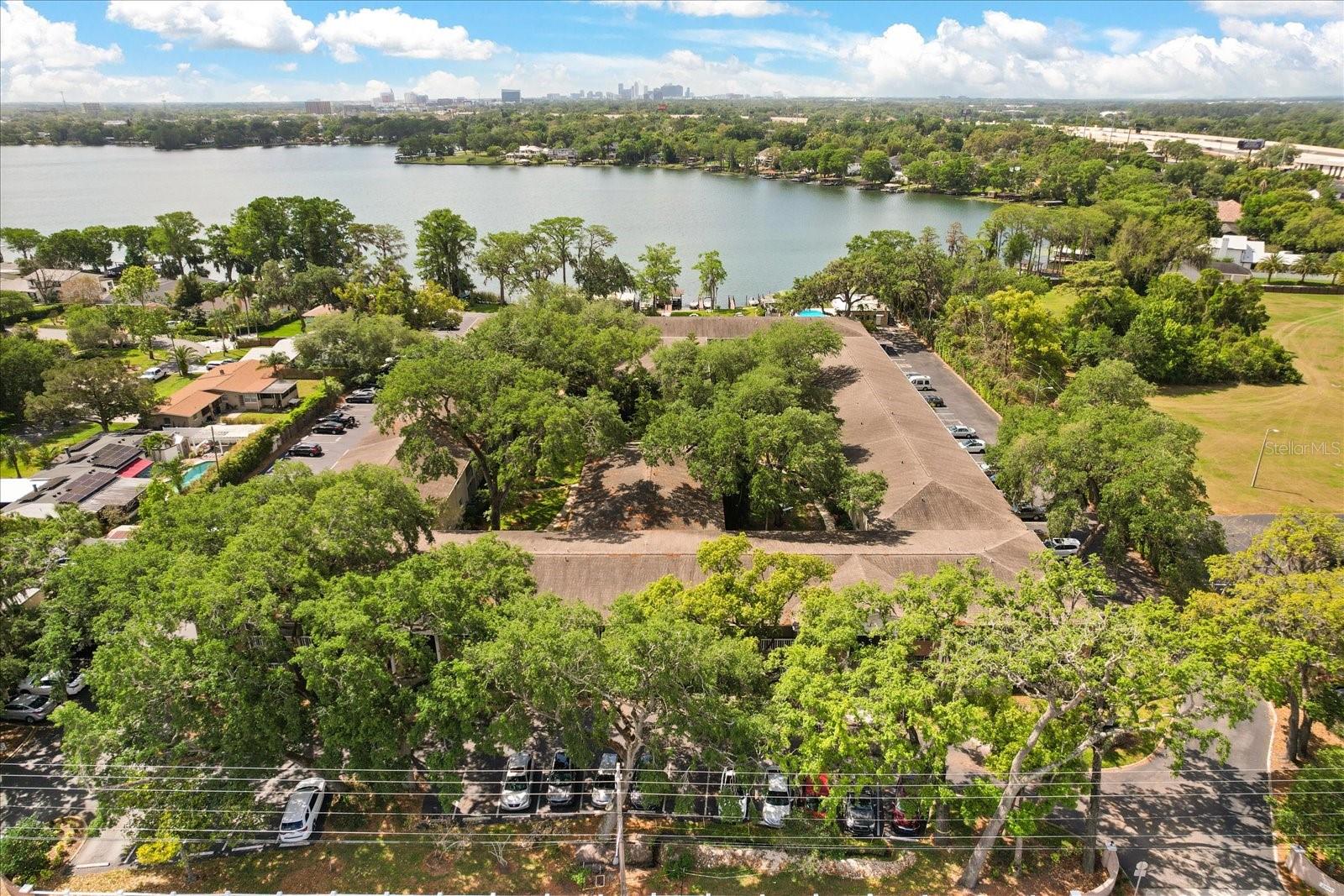2500 Lee Road, FL