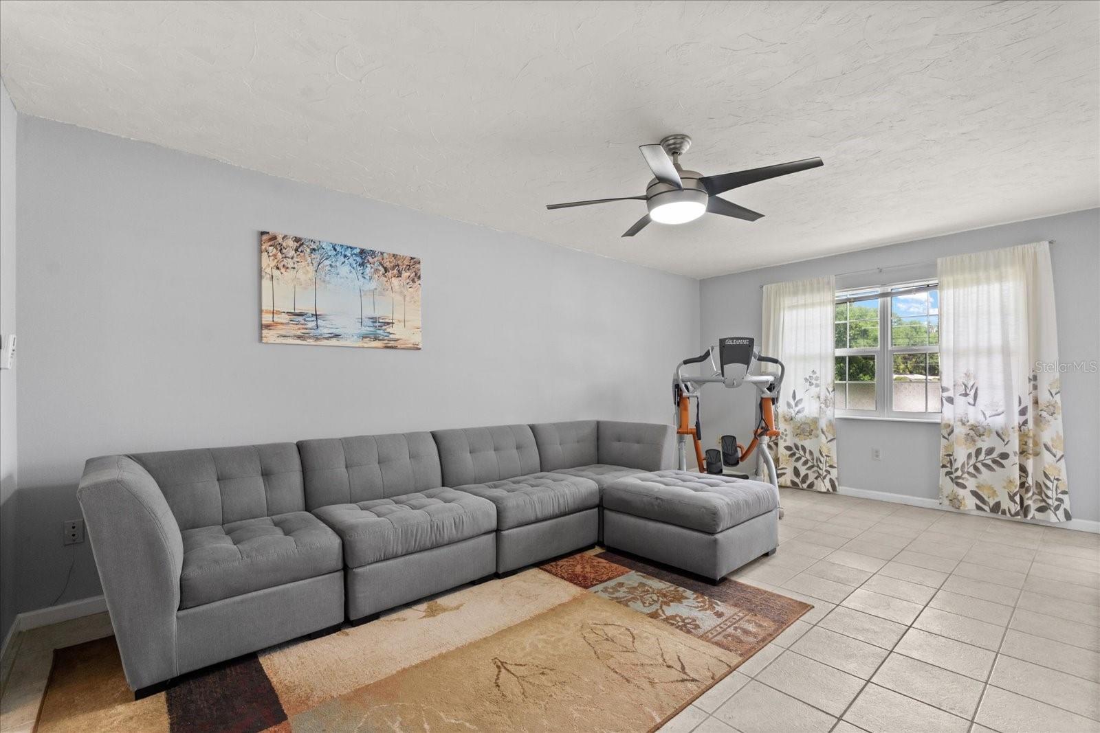 2500 Lee Road, FL