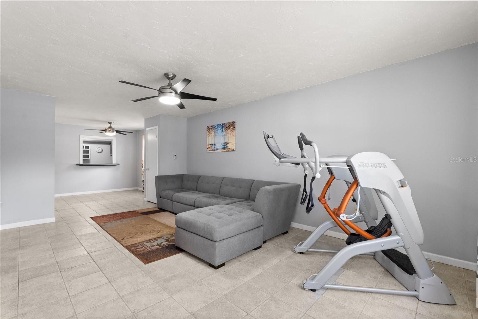 2500 Lee Road, FL