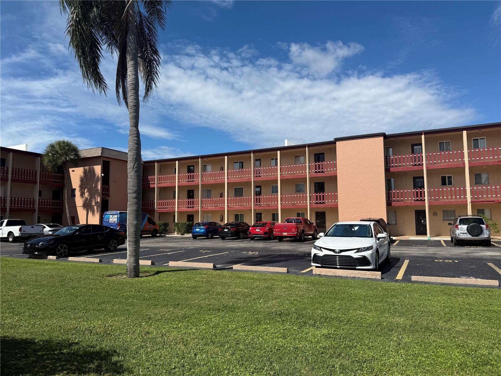 4186 Heron Way #B-219, FL