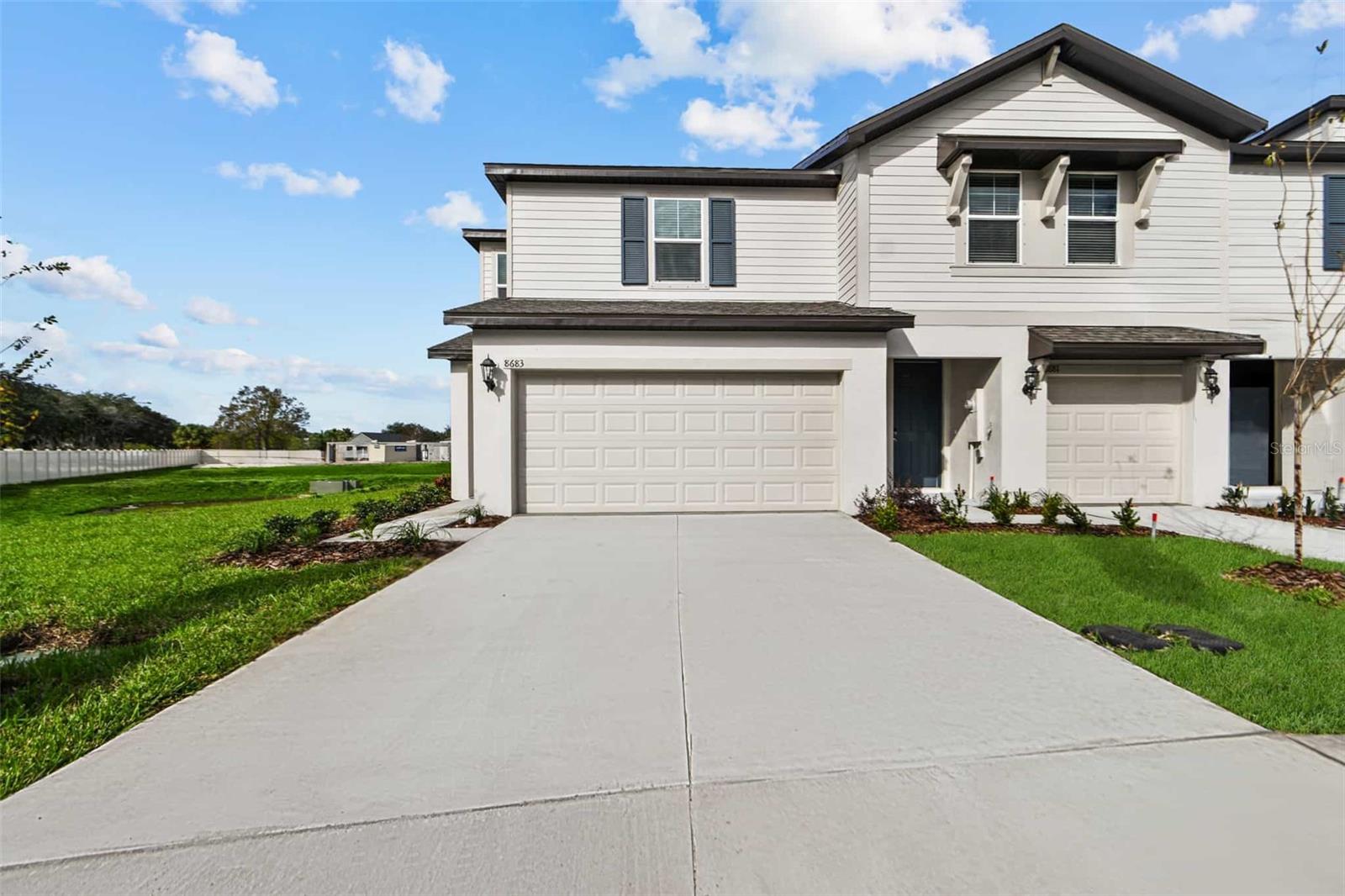 8683 Holly Grove Ct #Oakville, FL