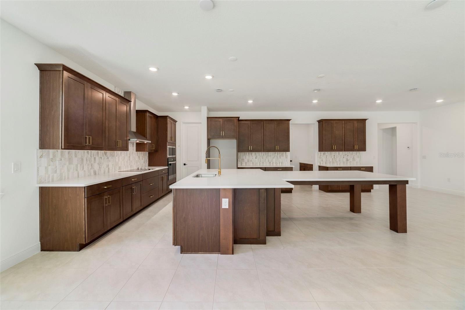 3057 Water Clover Court, FL