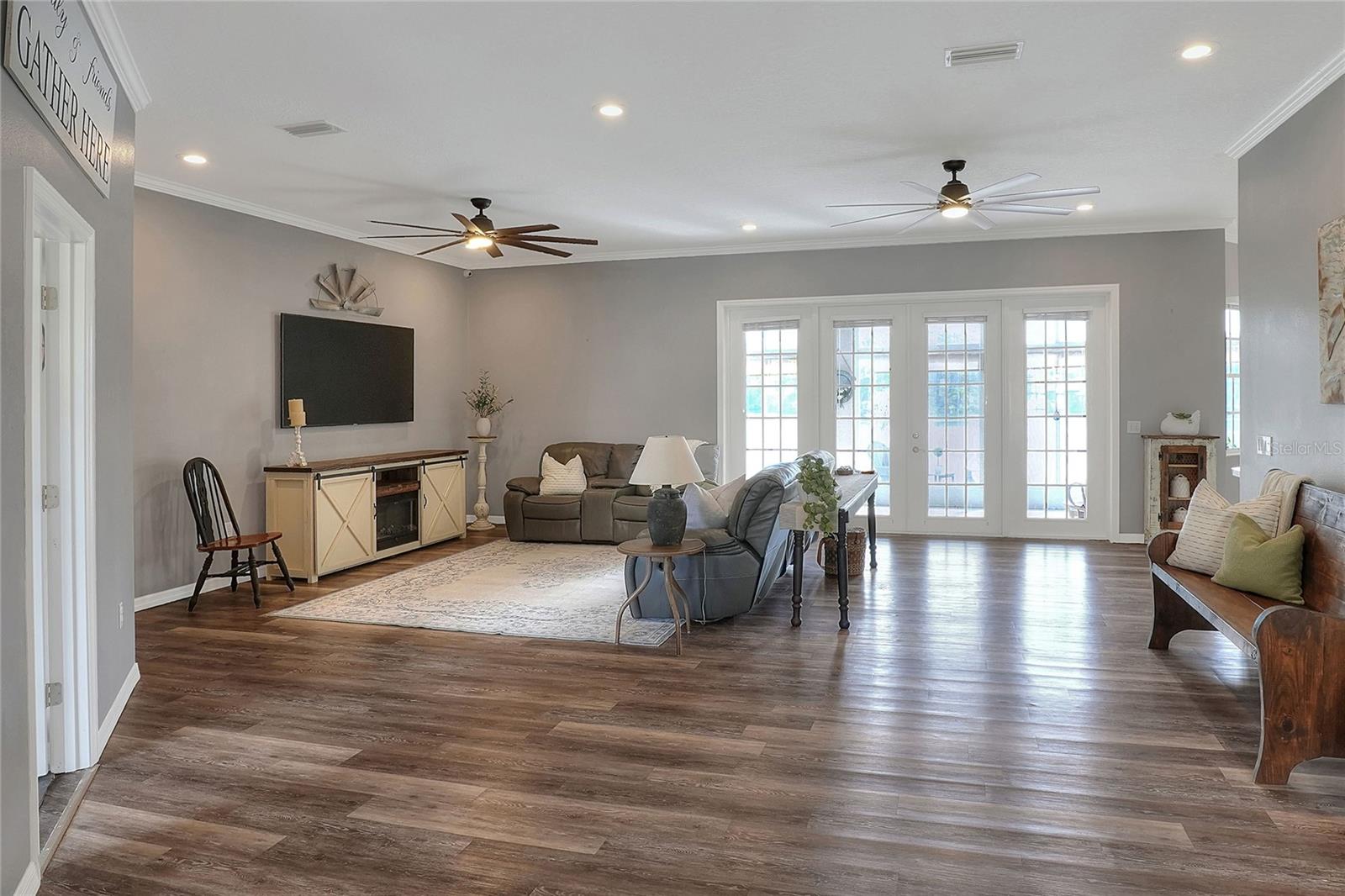 5810 Lake Victoria Drive, FL
