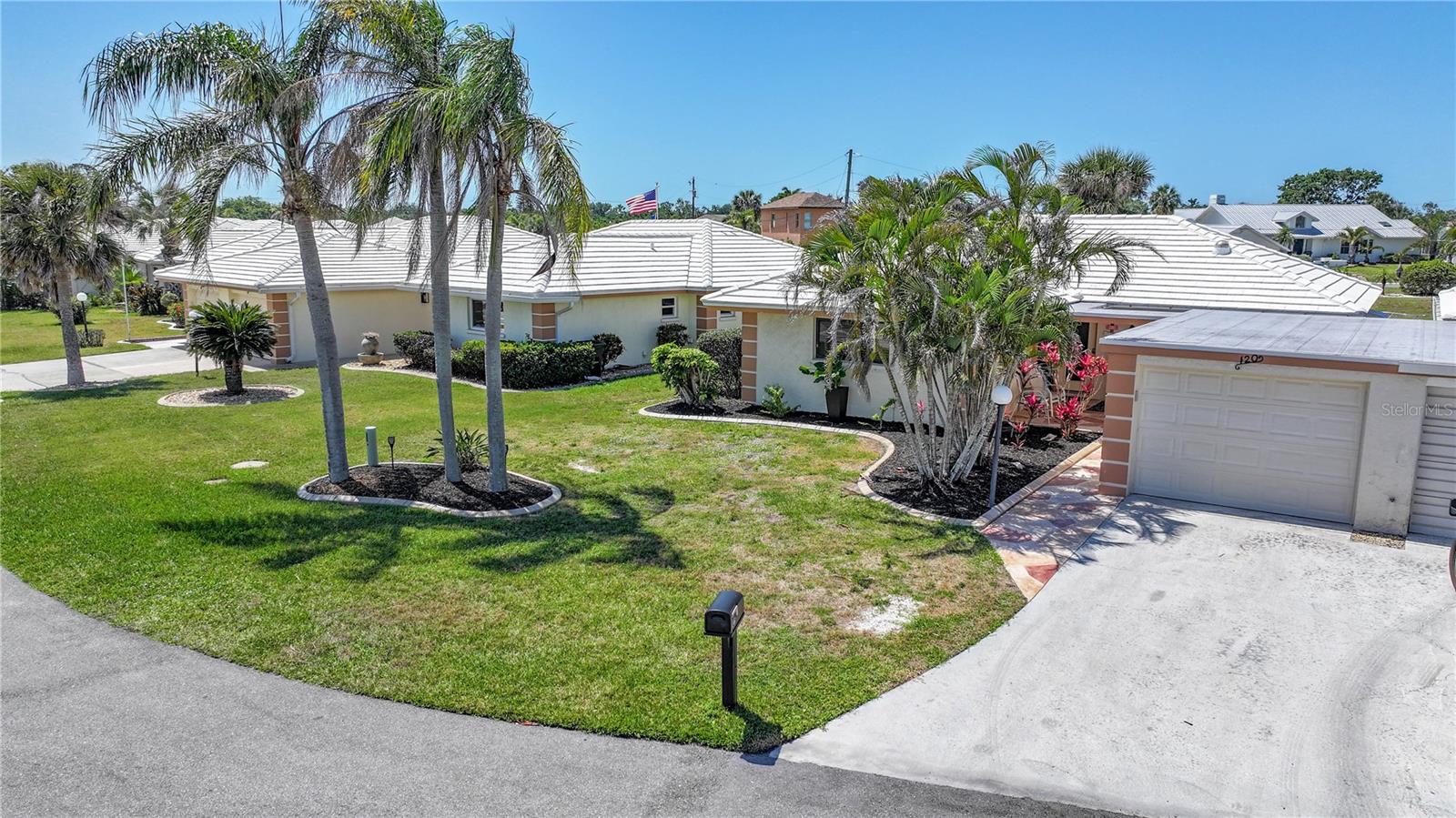 120 Villa Drive, FL