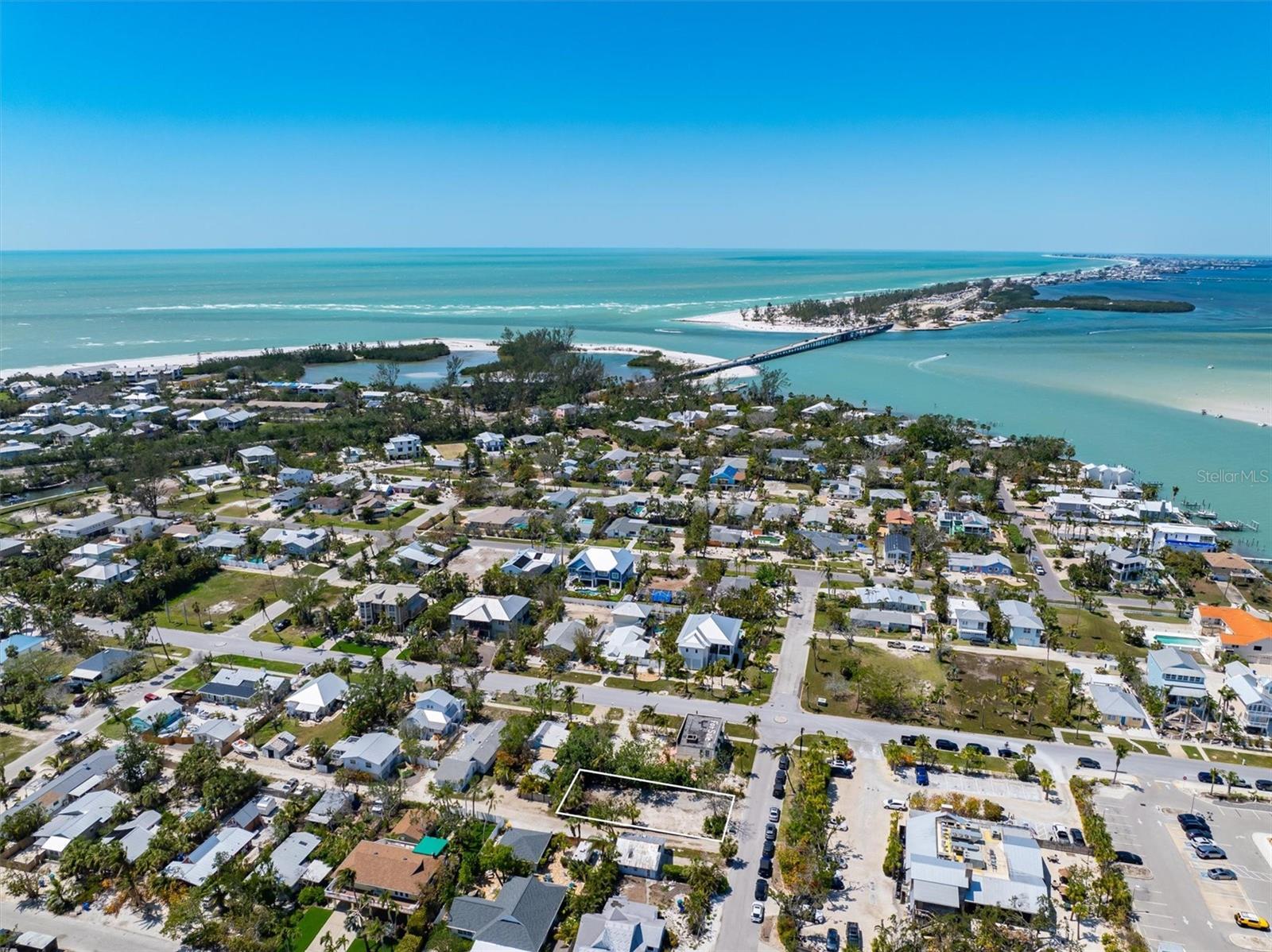 6981 Lois Avenue, FL