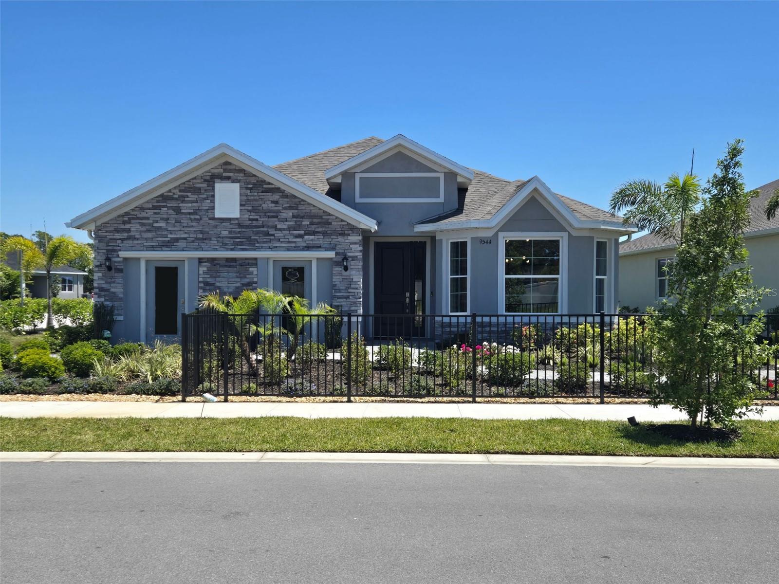 9544 Vibrant Lane, FL