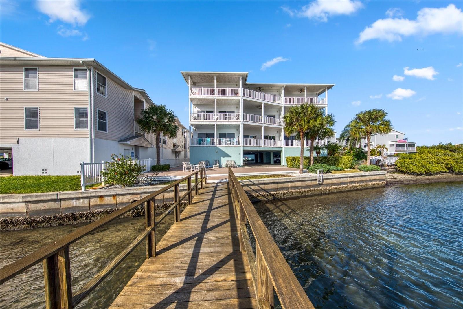 19817 Gulf Blvd #602, FL