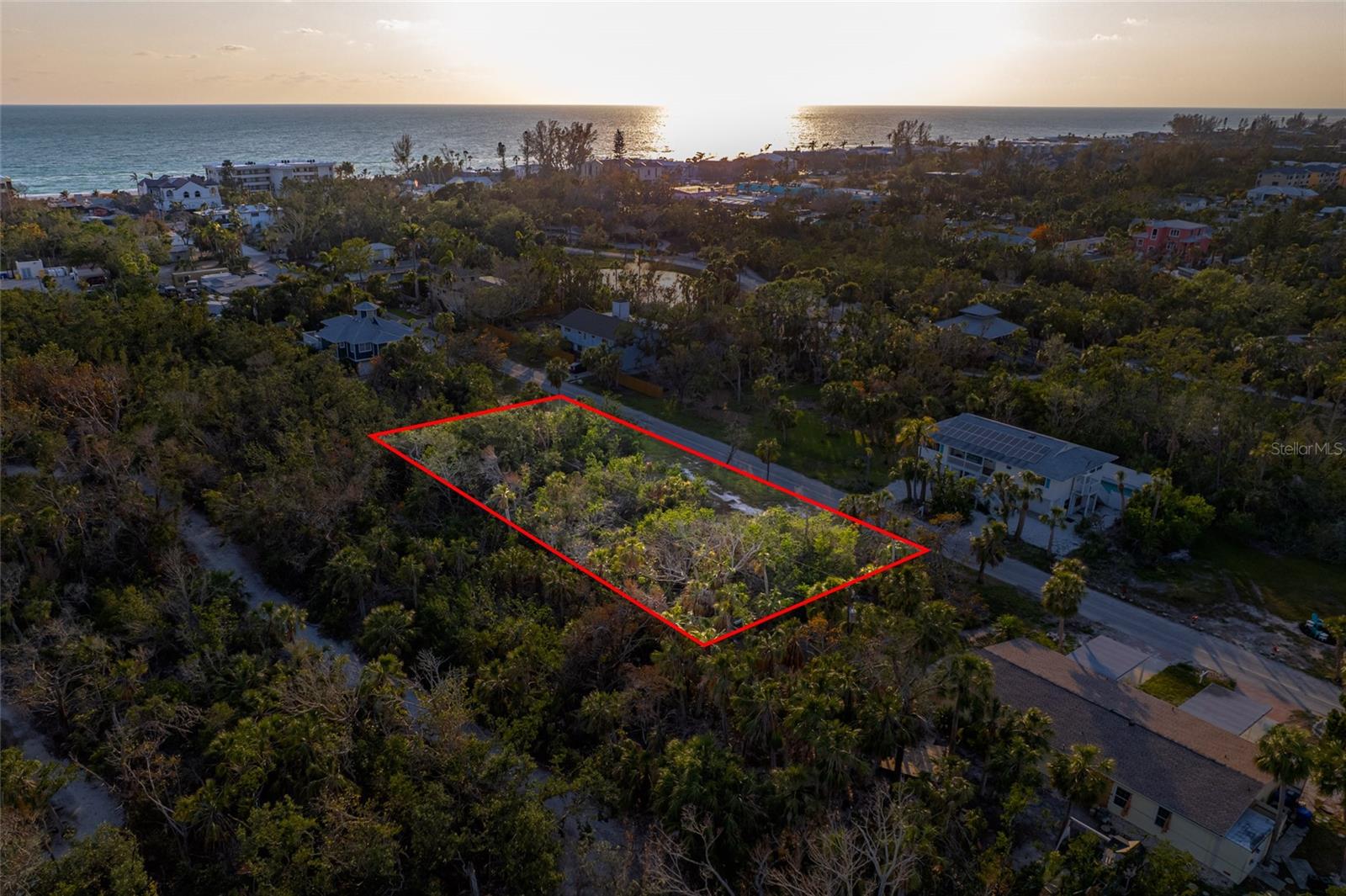560 Gulf Bay Road, FL