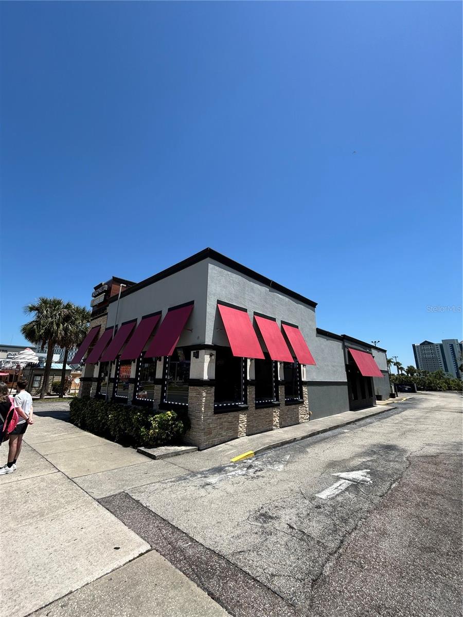 6320 International Dr, FL