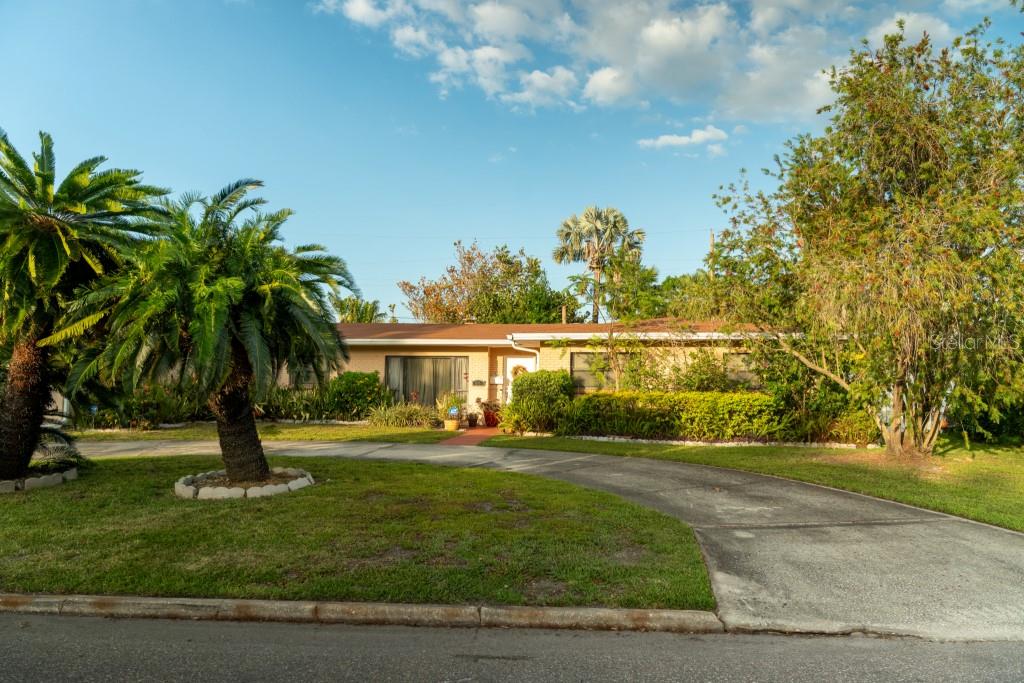 631 Luzon Avenue, FL