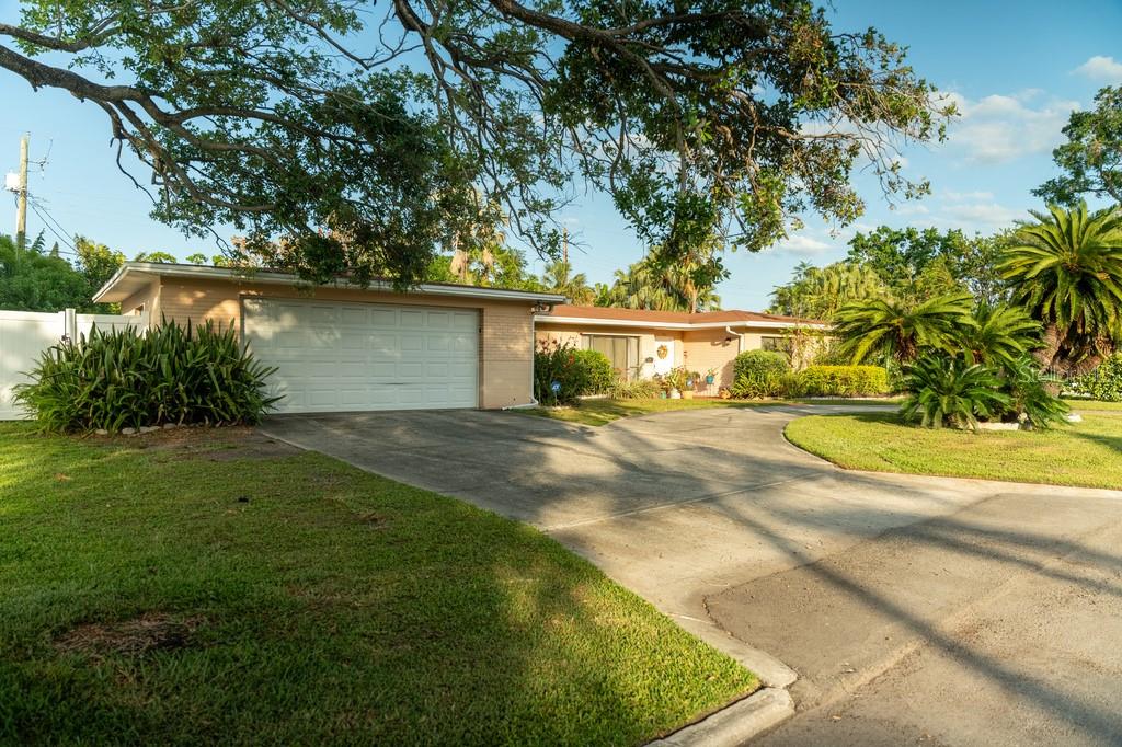 631 Luzon Avenue, FL