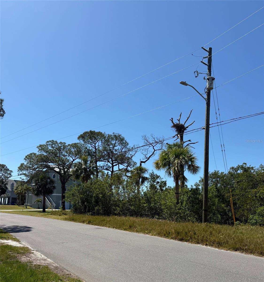 Sea Breeze Dr, FL