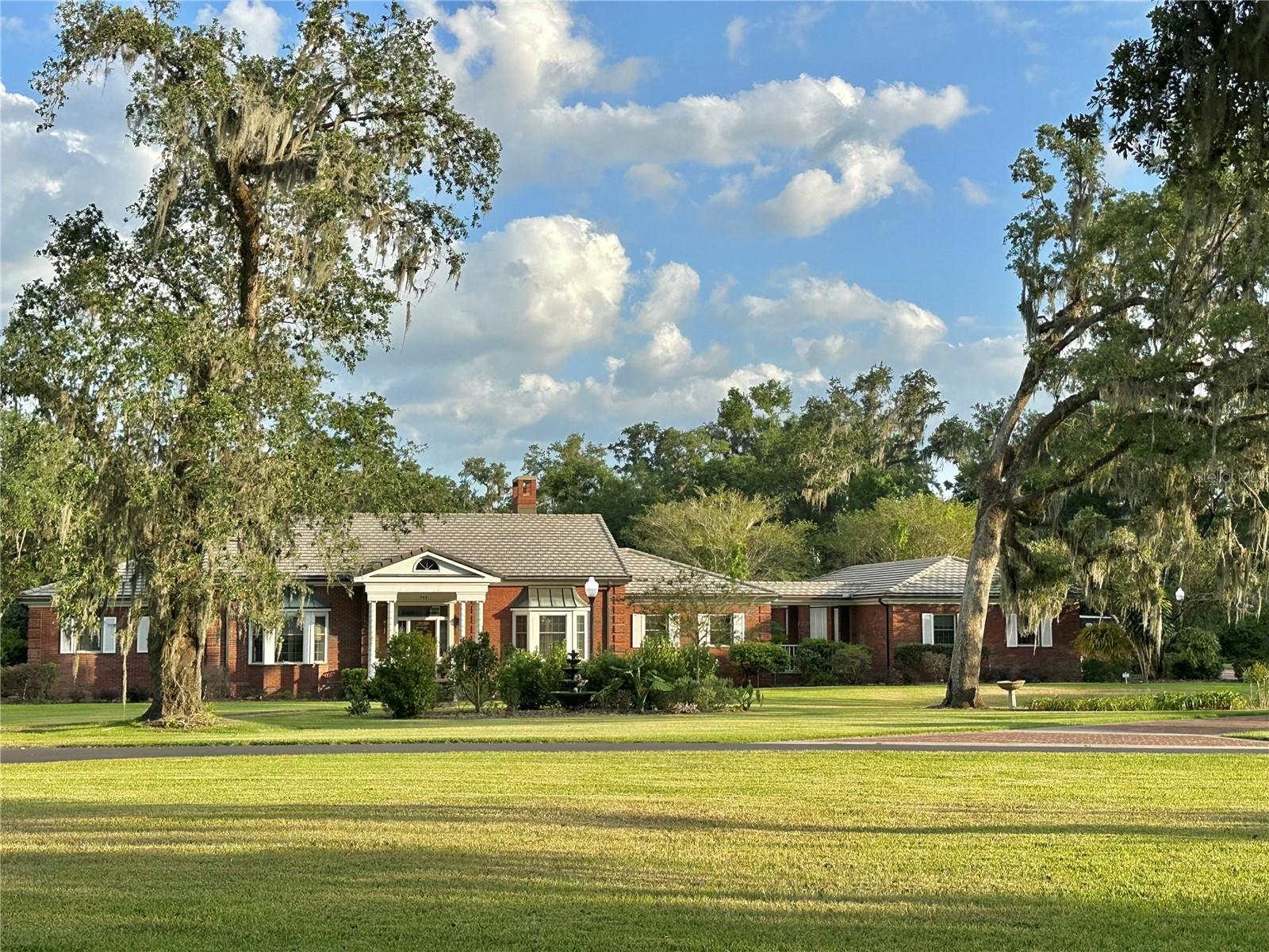 708 Main Street, FL