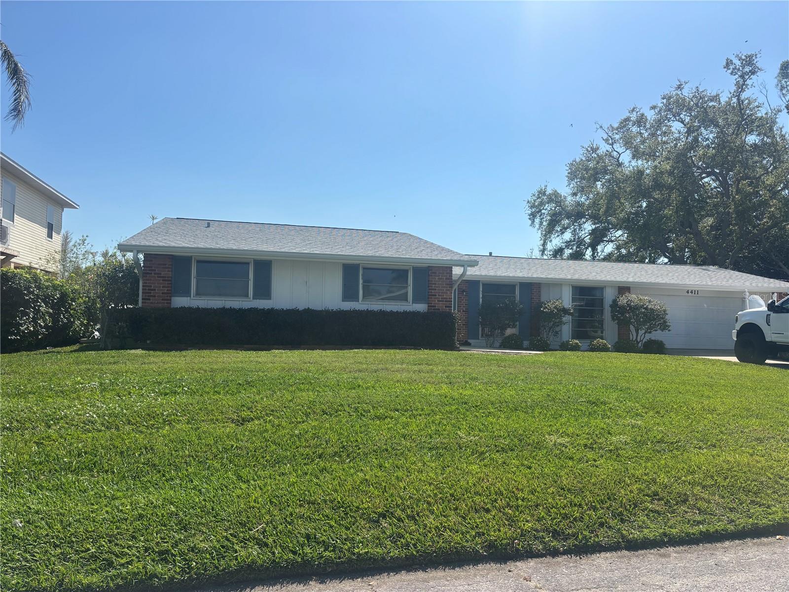4411 Dolphin Ln, FL