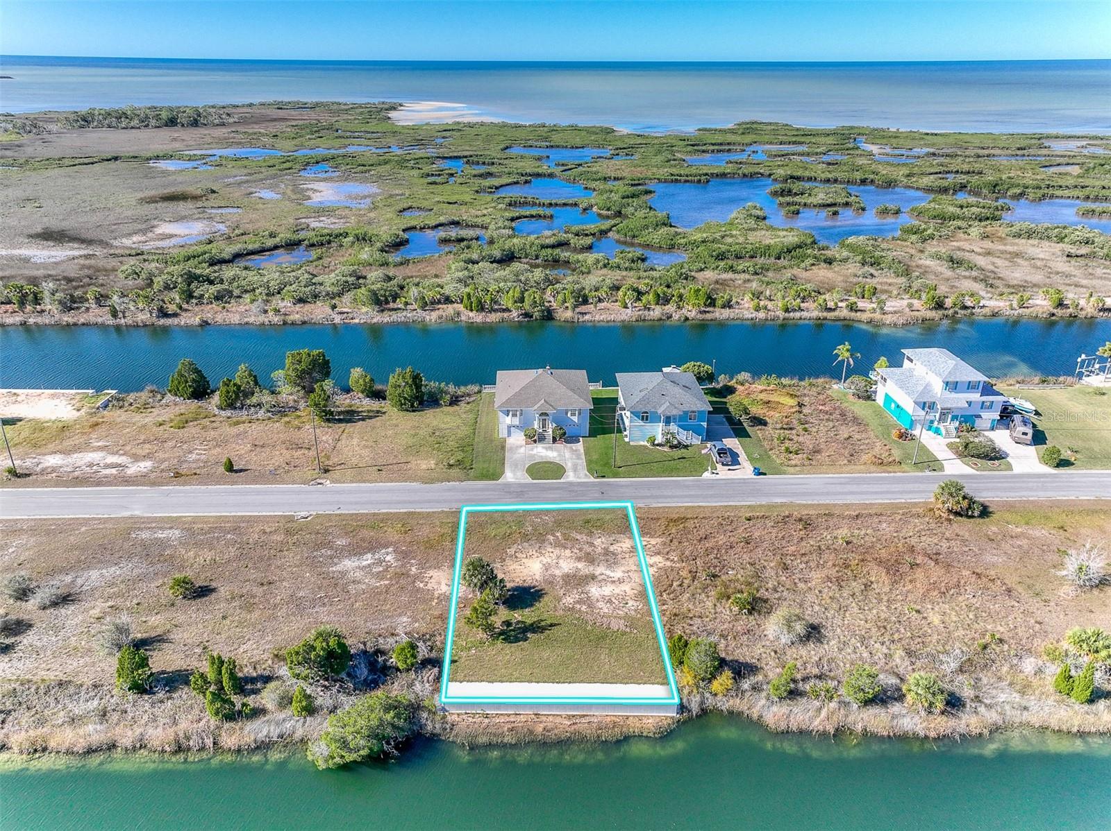 3266 Lugustrum Dr, FL