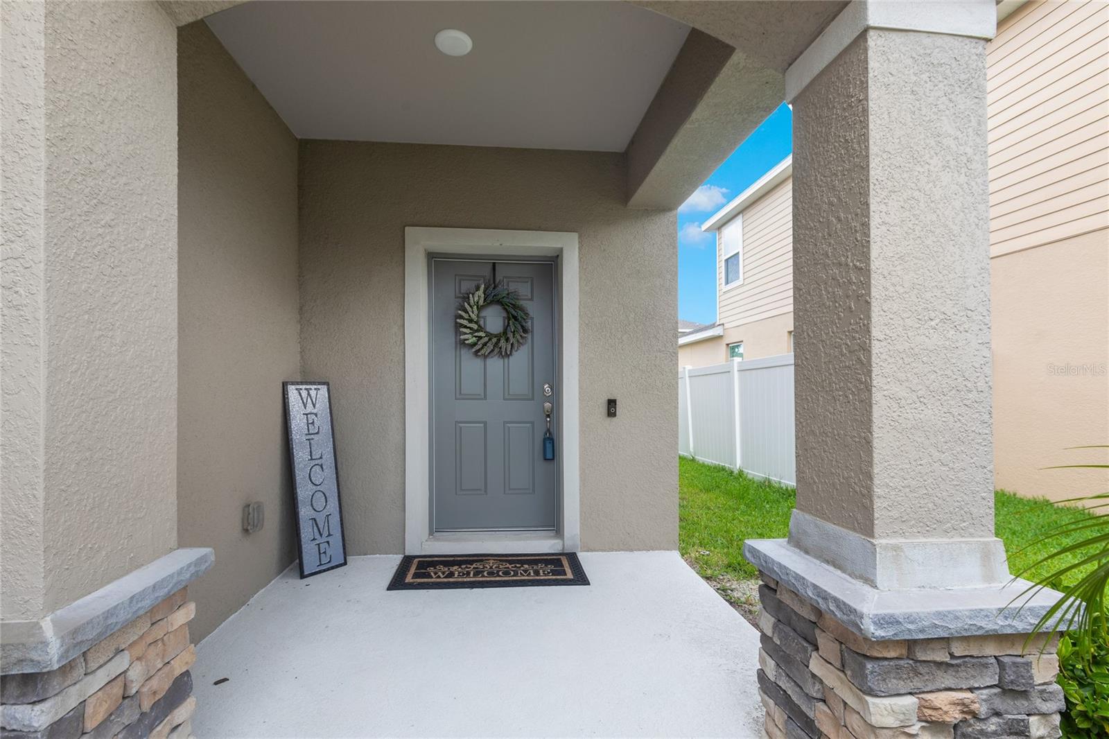 5068 Little Stream Lane, FL